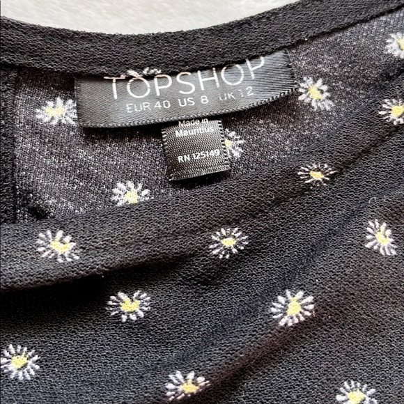 Topshop Daisy Print Scallop Overlay Dress - Picture 7 of 7